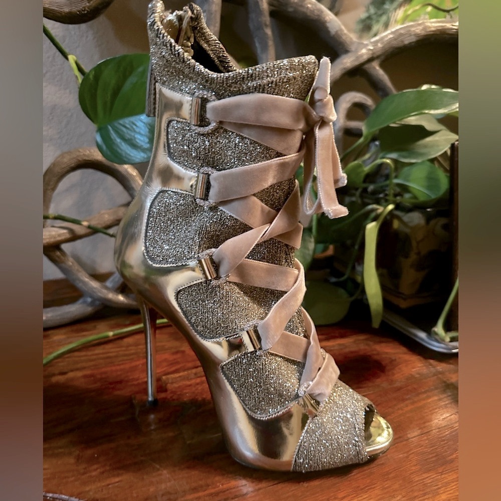 Brand New Guiseppe Zanotti Coline 110MM Natalie Stretch Sparkle Bootie w Velvet